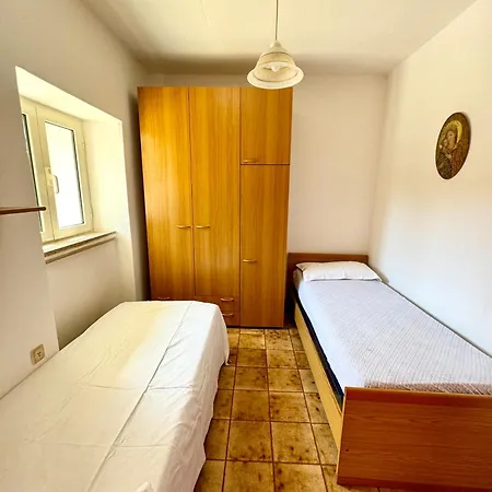 Trilocale L&l San Teodoro Lägenhet *